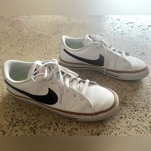 Nike Court Legacy Tennis Shoes